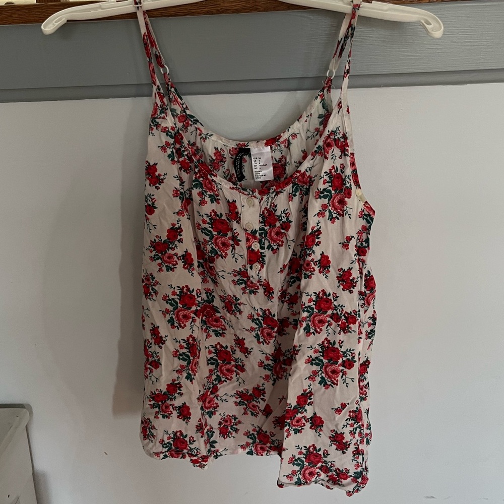 Worn a couple times, no damages